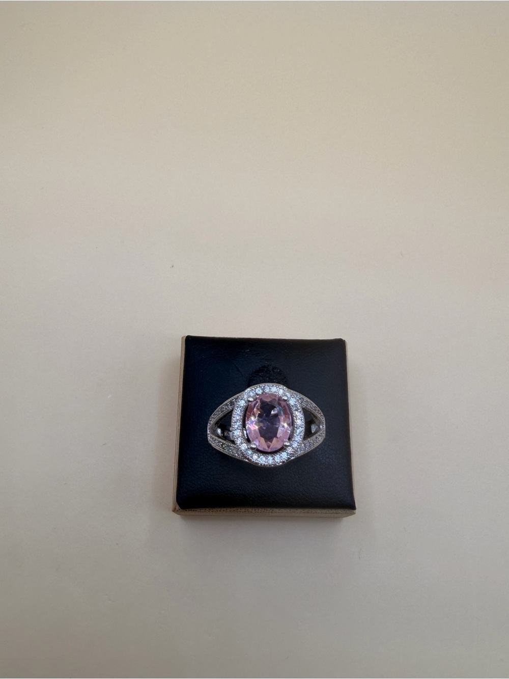 925 Sterling Silver Cz Ring Size 8.